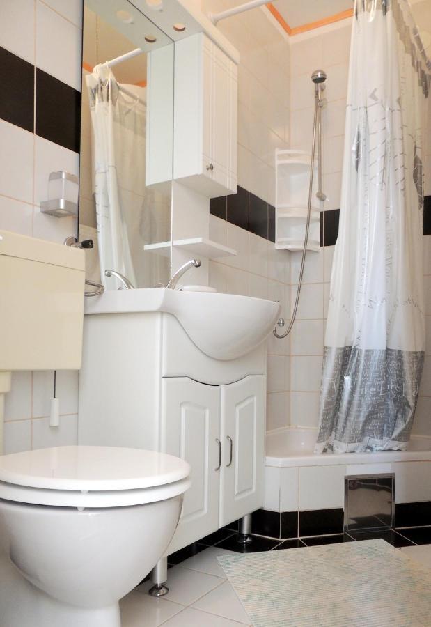 Apartman Husic Pag Town Eksteriør bilde