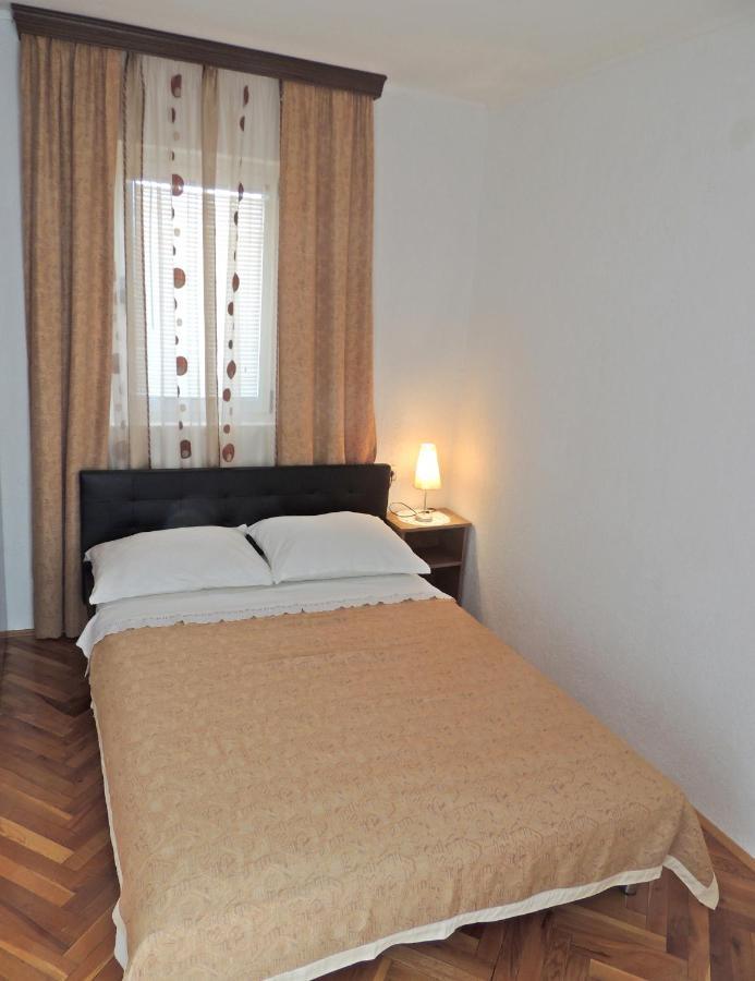 Apartman Husic Pag Town Eksteriør bilde