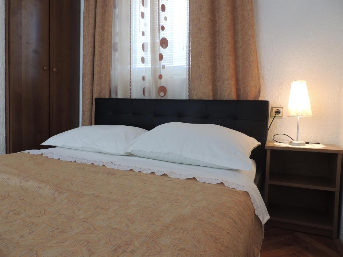 Apartman Husic Pag Town Eksteriør bilde