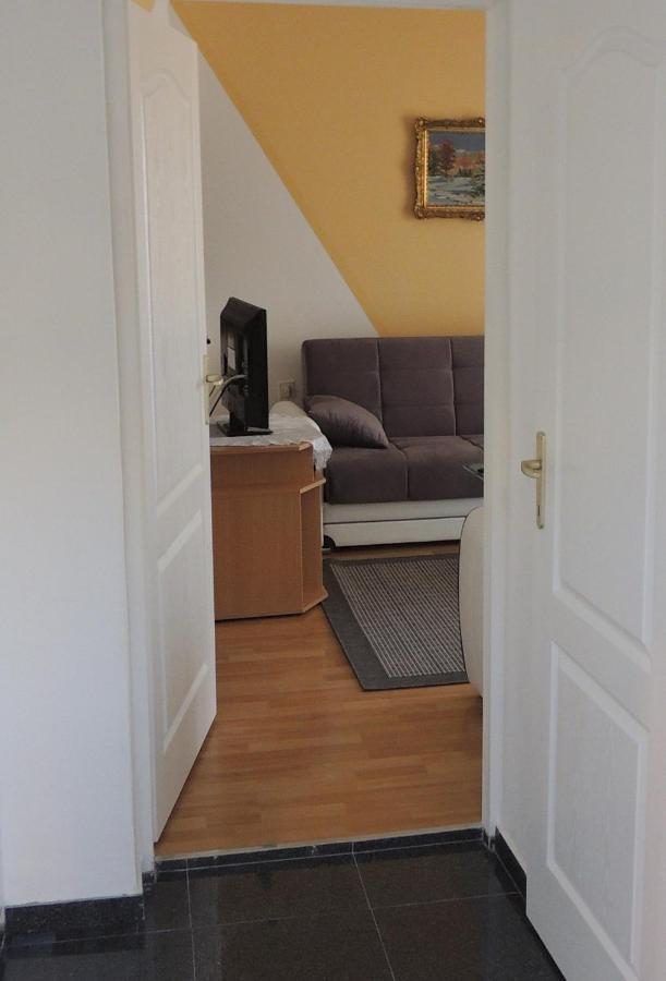 Apartman Husic Pag Town Eksteriør bilde