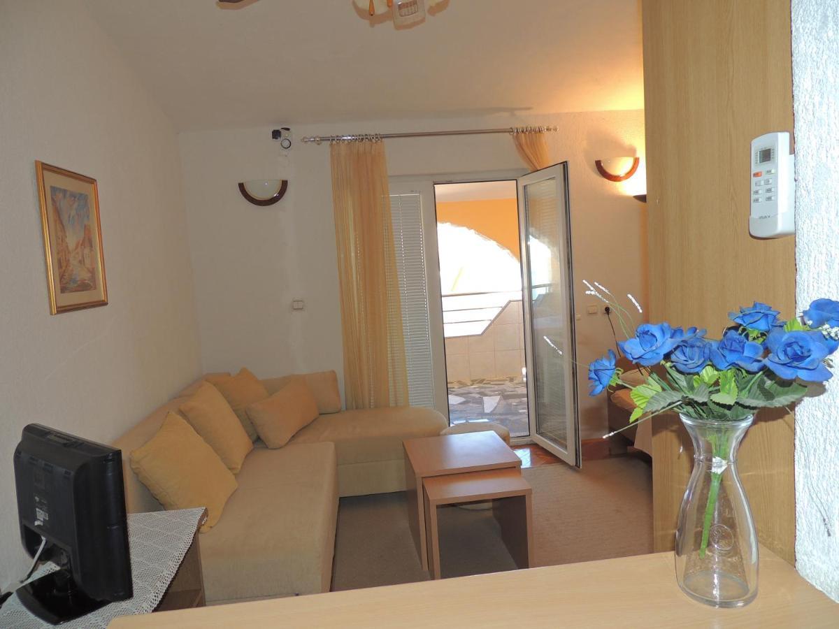 Apartman Husic Pag Town Eksteriør bilde
