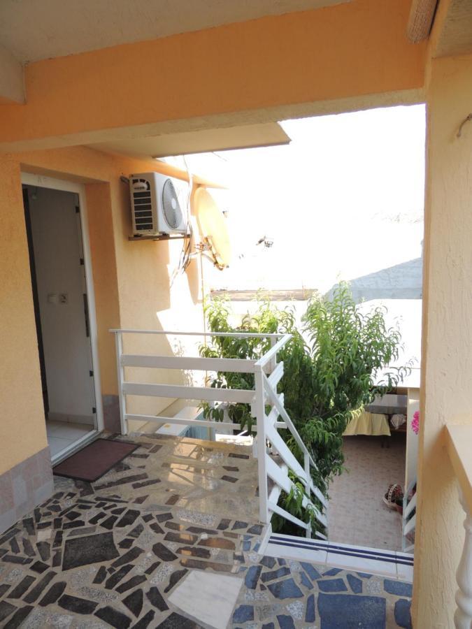 Apartman Husic Pag Town Eksteriør bilde
