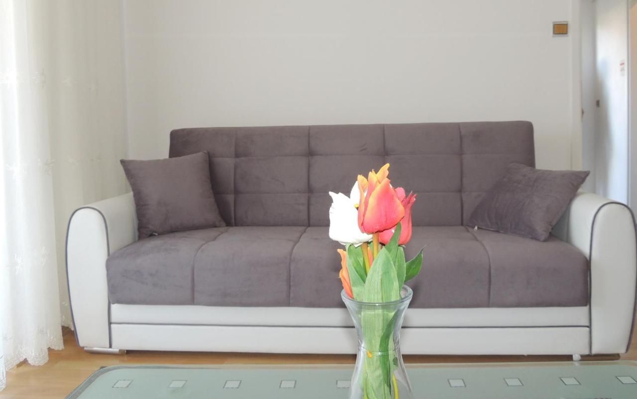 Apartman Husic Pag Town Eksteriør bilde
