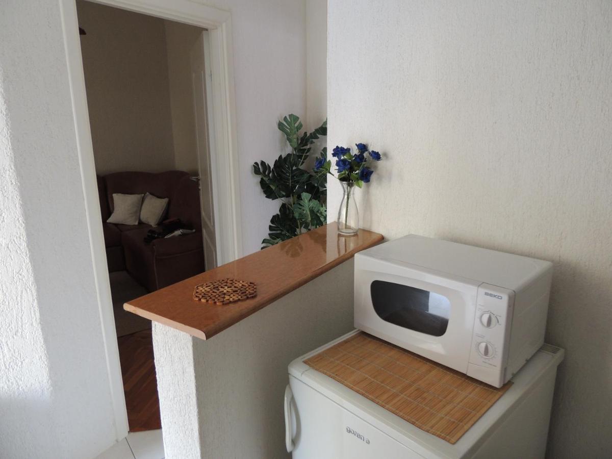 Apartman Husic Pag Town Eksteriør bilde