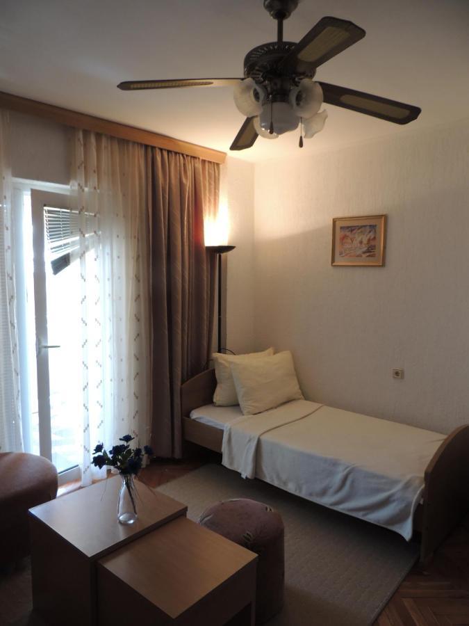 Apartman Husic Pag Town Eksteriør bilde